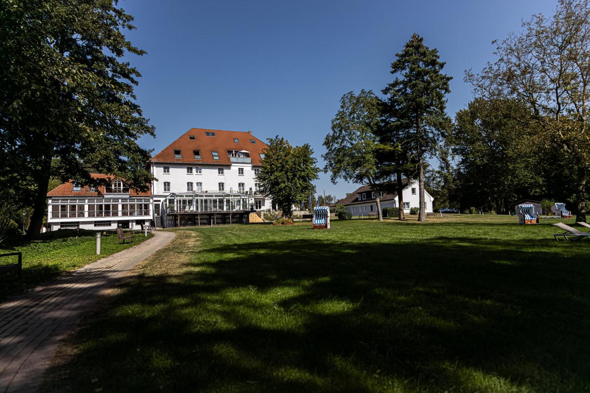 Seehotel Frankenhorst - BW Signature Collection Schwerin  Exterior photo